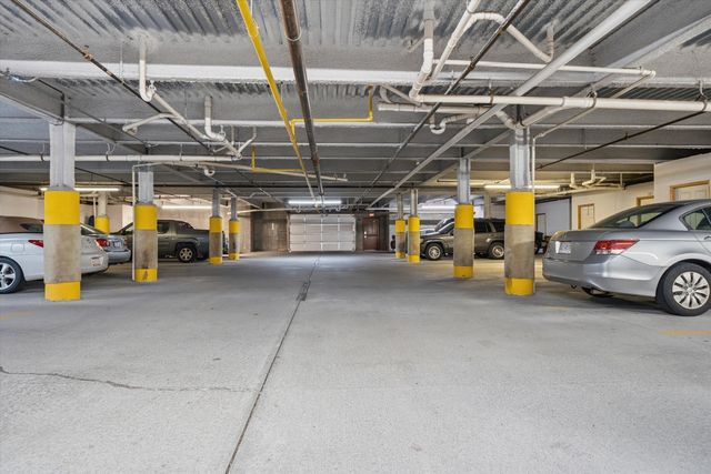 4438 Pheasant Ridge RD APT 202, Roanoke, VA 24014