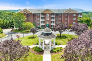 4438 Pheasant Ridge RD APT 202, Roanoke, VA 24014