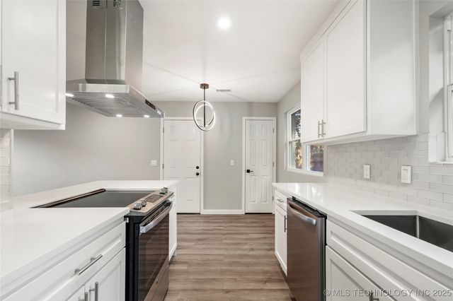 12429 E 18th Place, Tulsa, OK 74128