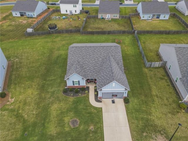 324 San Vito Way NW, Cartersville, GA 30120