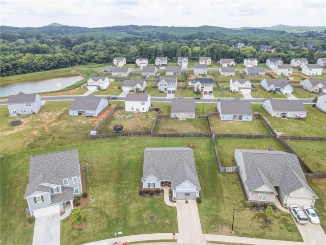 324 San Vito Way NW, Cartersville, GA 30120