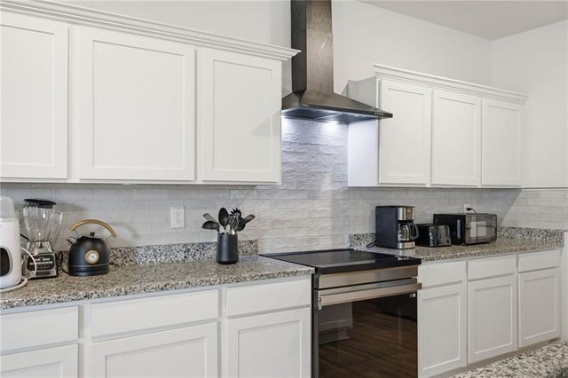 324 San Vito Way NW, Cartersville, GA 30120