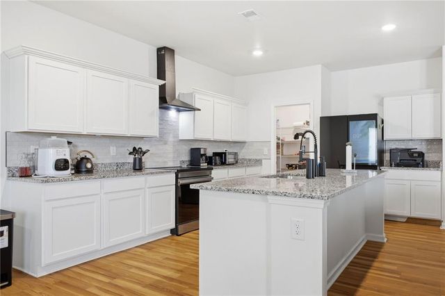 324 San Vito Way NW, Cartersville, GA 30120