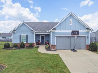 324 San Vito Way NW, Cartersville, GA 30120