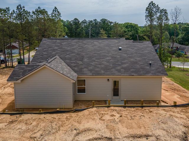 52 Lee Road 2033, Phenix City, AL 36870