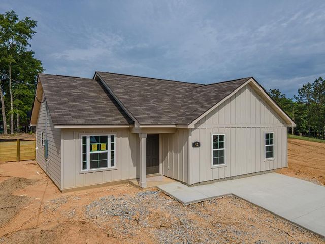 52 Lee Road 2033, Phenix City, AL 36870