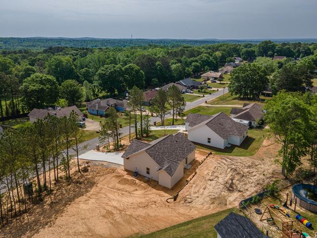 52 Lee Road 2033, Phenix City, AL 36870