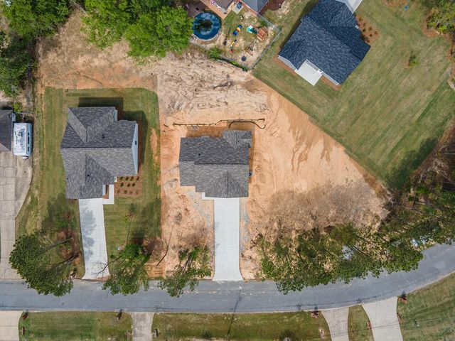 52 Lee Road 2033, Phenix City, AL 36870