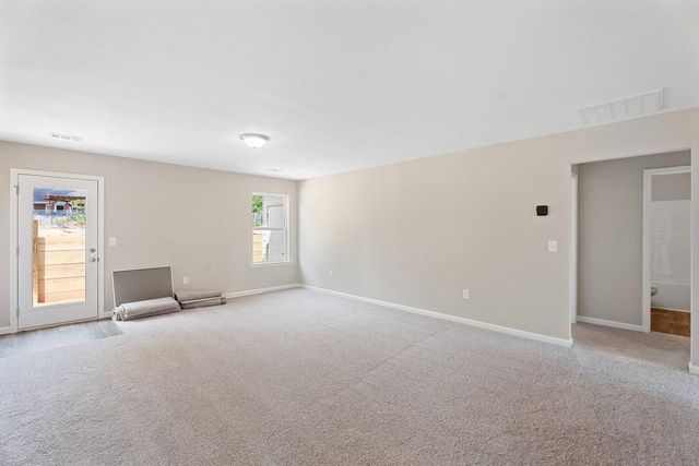 52 Lee Road 2033, Phenix City, AL 36870