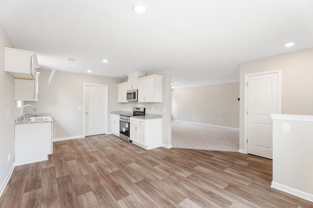 52 Lee Road 2033, Phenix City, AL 36870