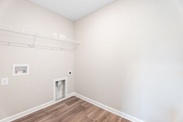 52 Lee Road 2033, Phenix City, AL 36870