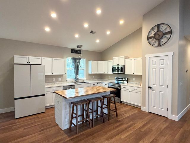 158 Industrial Road, Walterboro, SC 29488