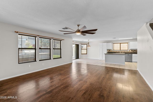 15559 W CROCUS Drive, Surprise, AZ 85379