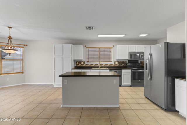 15559 W CROCUS Drive, Surprise, AZ 85379