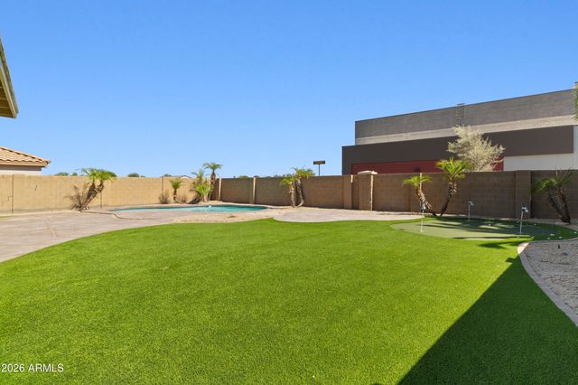 15559 W CROCUS Drive, Surprise, AZ 85379