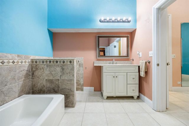 18910 NW 78TH AVENUE, Alachua, FL 32615