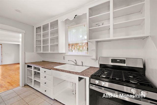 313 N 5th Street, Grand Haven, MI 49417
