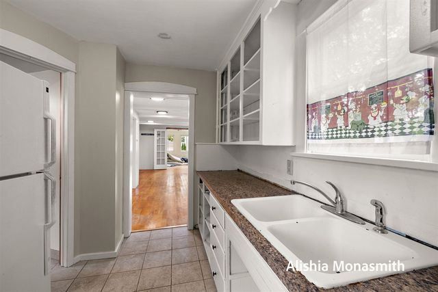 313 N 5th Street, Grand Haven, MI 49417