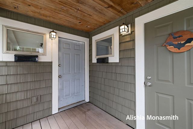 313 N 5th Street, Grand Haven, MI 49417