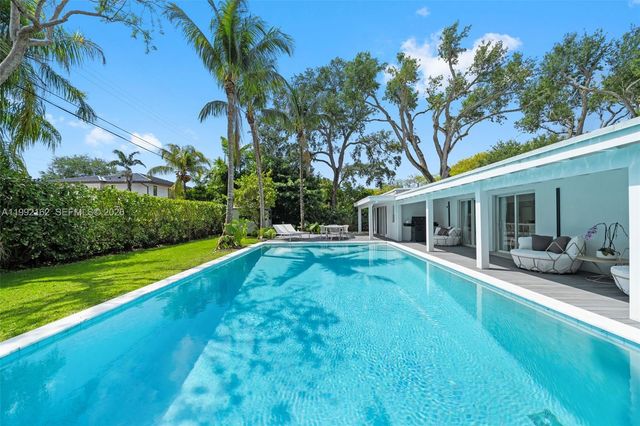 7531 SW 52nd Ct, Miami, FL 33143