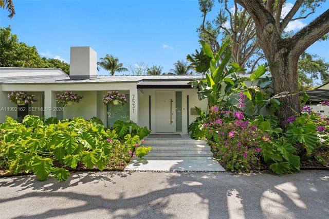 7531 SW 52nd Ct, Miami, FL 33143