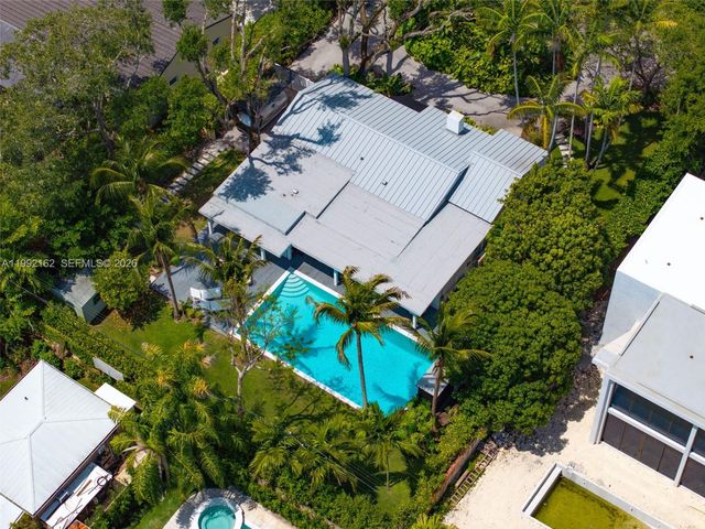 7531 SW 52nd Ct, Miami, FL 33143