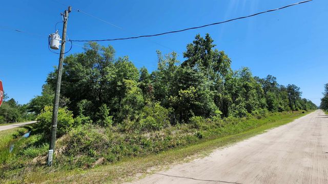 4370 Benedict St, Hastings, FL 32145