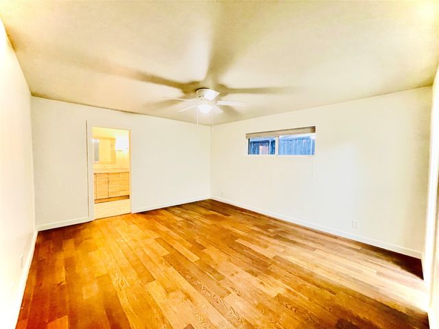 3239 Whirlaway Road, Dallas, TX 75229