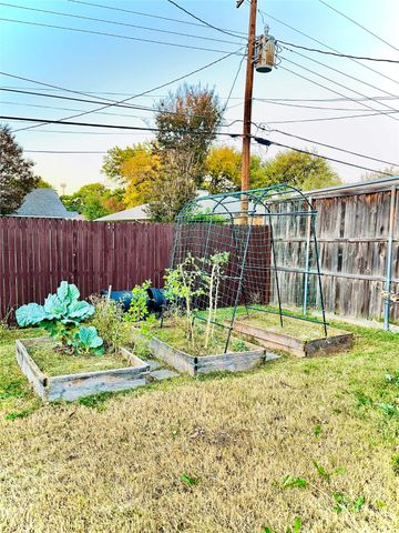 3239 Whirlaway Road, Dallas, TX 75229