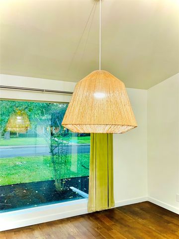 3239 Whirlaway Road, Dallas, TX 75229