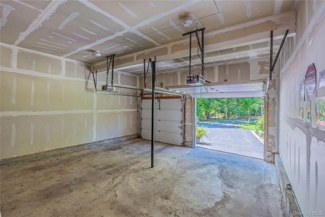 67 Oak Street, Centereach, NY 11720