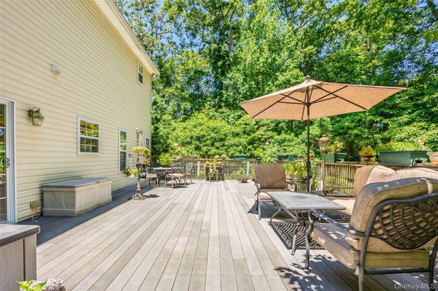 67 Oak Street, Centereach, NY 11720