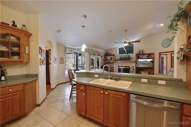 5 Blue Beech Court, Homosassa, FL 34446