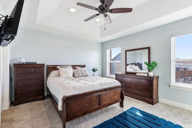 3201 Countryside Court E, Woodbury, MN 55129