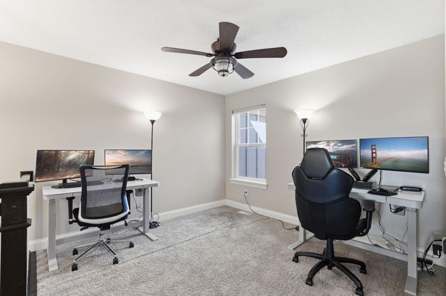 3201 Countryside Court E, Woodbury, MN 55129