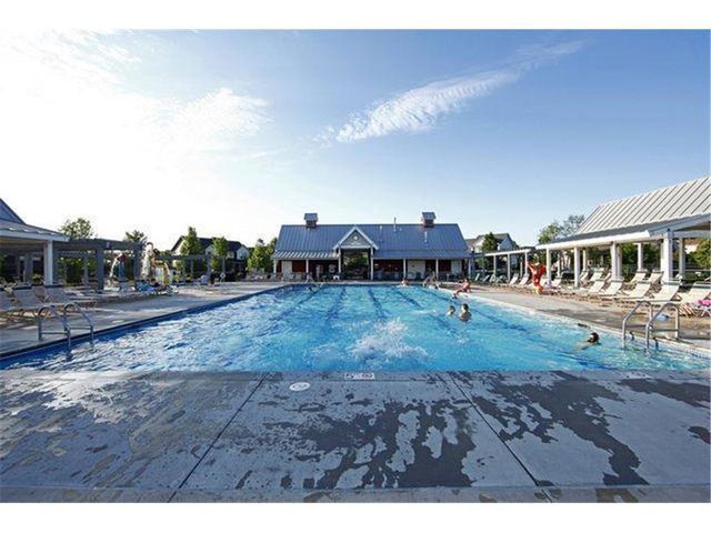 3201 Countryside Court E, Woodbury, MN 55129