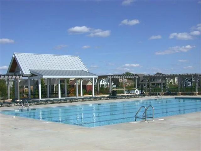 3201 Countryside Court E, Woodbury, MN 55129