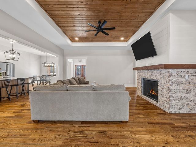 281 Bethesda Rd, Spartanburg, SC 29302