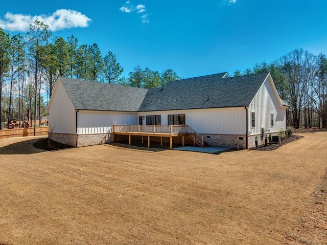 281 Bethesda Rd, Spartanburg, SC 29302