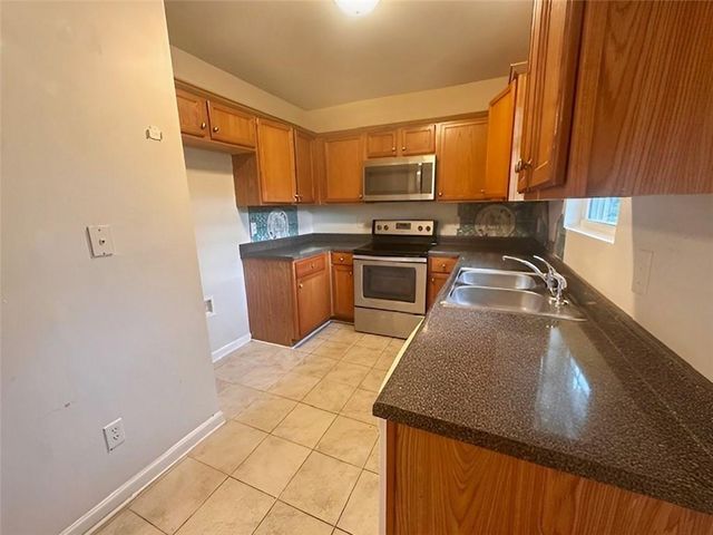 629 Mill Stone Bluff A, Monroe, GA 30655