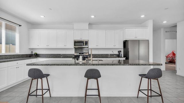 11596 S Crescent Street, Desert Hot Springs, CA 92240