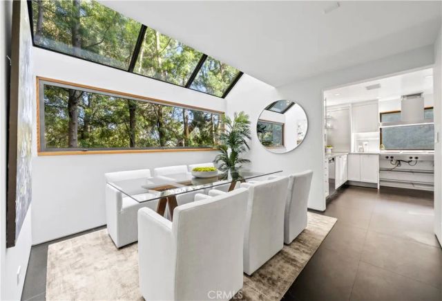 10443 Corfu Lane, Los Angeles, CA 90077
