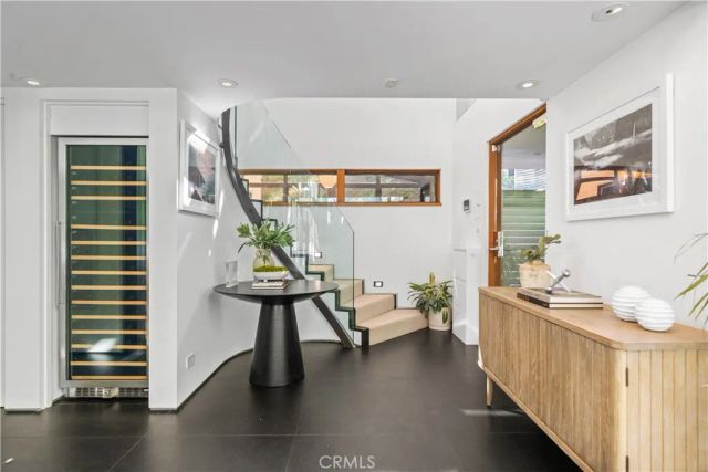 10443 Corfu Lane, Los Angeles, CA 90077