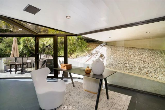 10443 Corfu Lane, Los Angeles, CA 90077