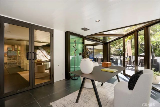 10443 Corfu Lane, Los Angeles, CA 90077