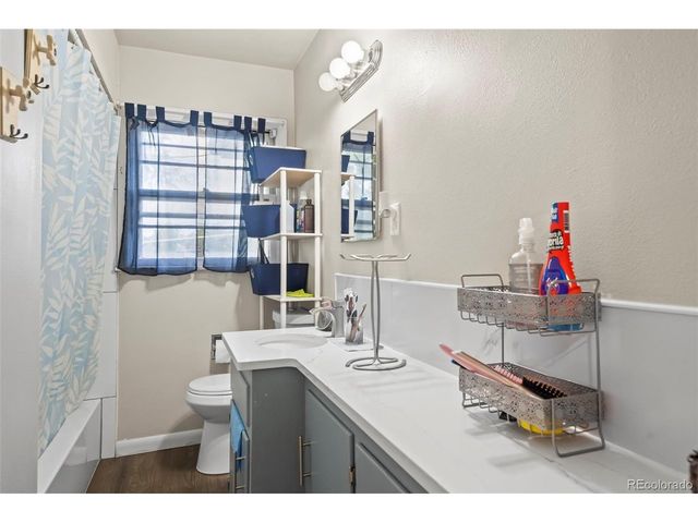 1008 22nd Avenue Ct, Greeley, CO 80631