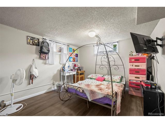 1008 22nd Avenue Ct, Greeley, CO 80631