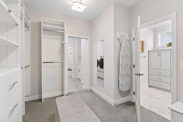 17505 47th Avenue N, Plymouth, MN 55446