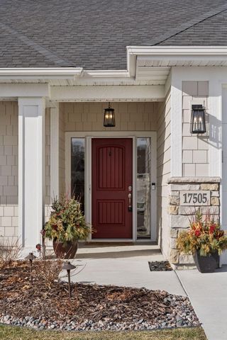 17505 47th Avenue N, Plymouth, MN 55446