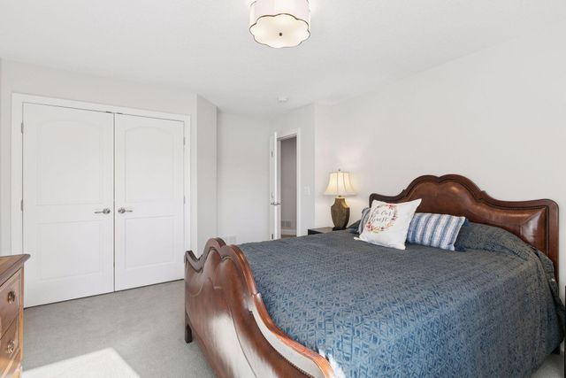 17505 47th Avenue N, Plymouth, MN 55446